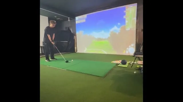 インドアゴルフ